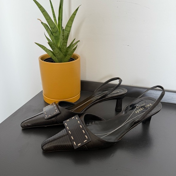 Vintage Kate Spade black leather buckle kitten heel slingback pumps - size 6 - Picture 3 of 6